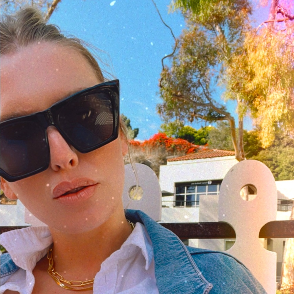 Meet your Posher, Allison